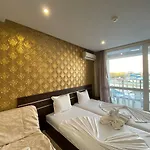Paradiso B 210 Private Sea View アパート ネセバル