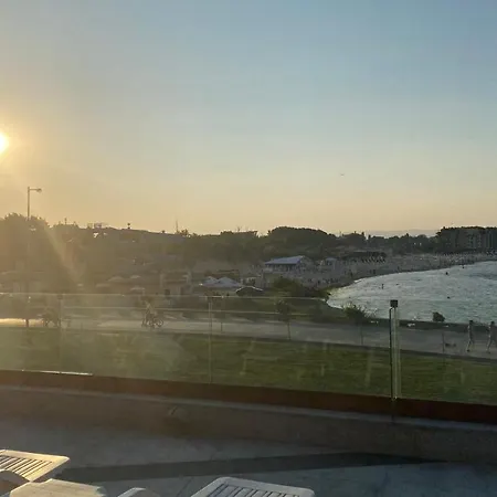 Paradiso B 210 Private Sea View Lägenhet *