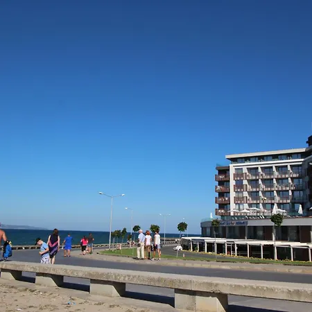 Paradiso B 210 Private Sea View Apartmán *