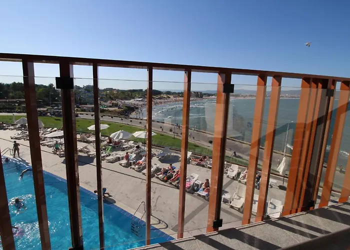 Paradiso B 210 Private Sea View